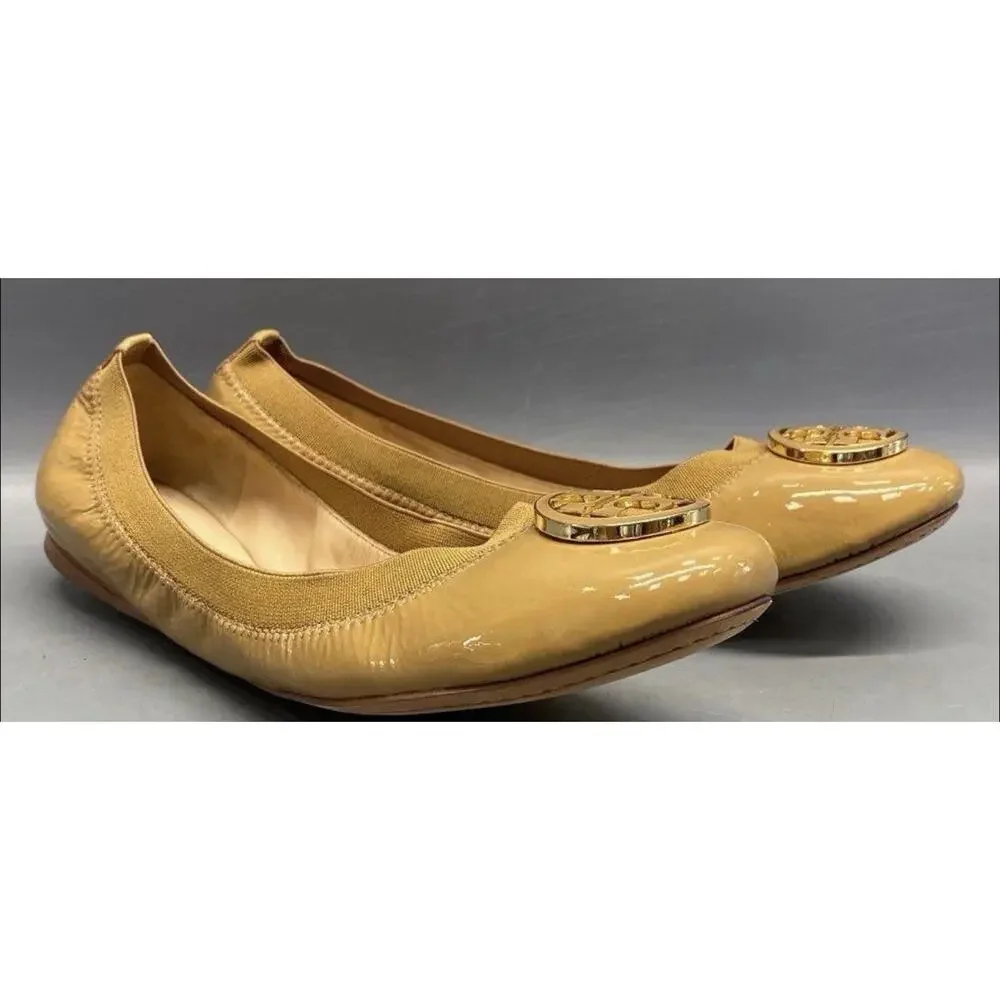 NEW TORY BURCH CAROLINE 2 LEATHER GOLD LOGO NELLIE BALLET FLATS 8M in Tan